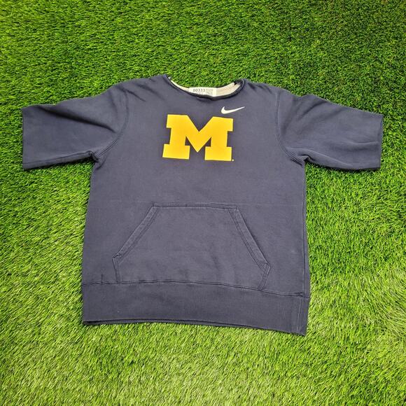NIKE Michigan Wolverines Sweatshirt Medium 21x24 Blue - Picture 1 of 14